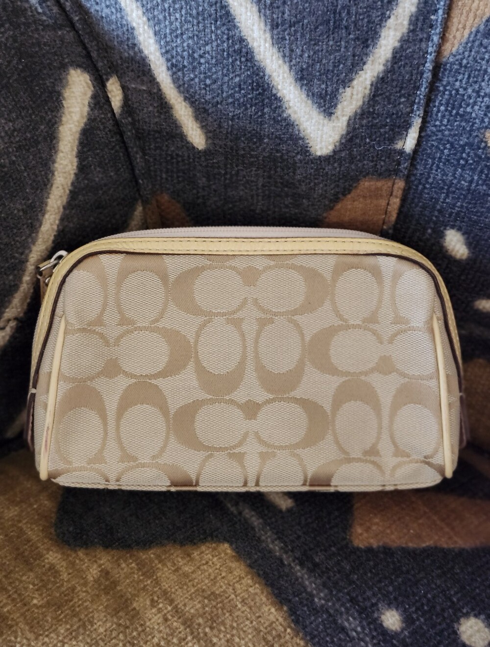 Nwot Coach Y2k Vintage Gold Beige Monogram Makeup Bag Pouch